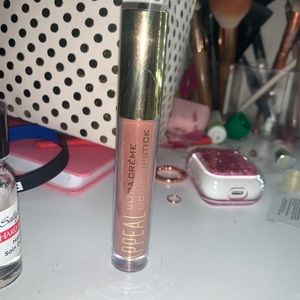 Creme liquid lipstick